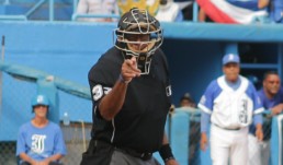 árbitro Luis Felipe Casañas