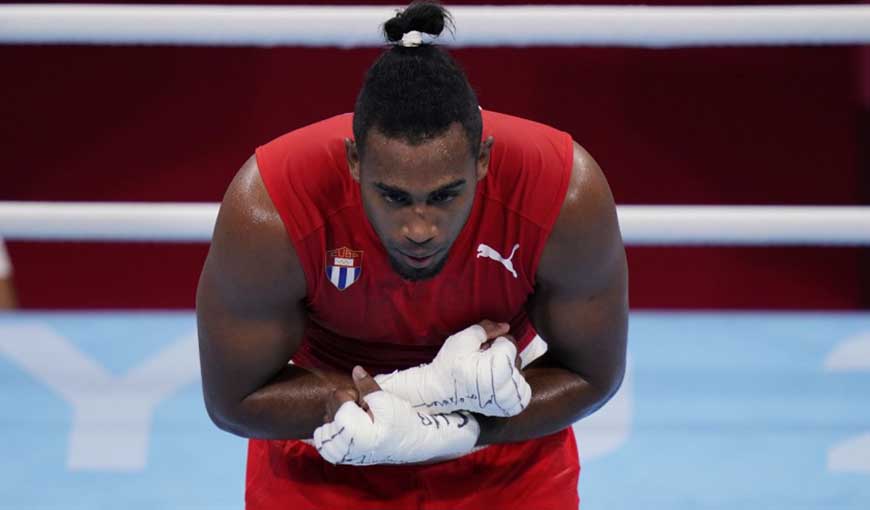 Boxeo cubano al Mundial con sorpresiva baja de campeón olímpico