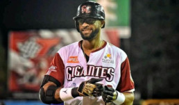 Henry Urrutia destaca en Lidom