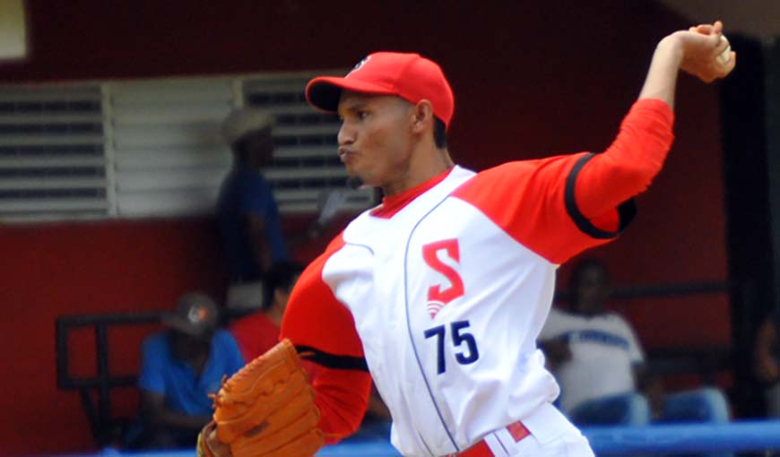 Béisbol cubano conmovido por la muerte de Ulfrido García