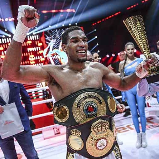 Boxeador cubano Osleys Iglesias