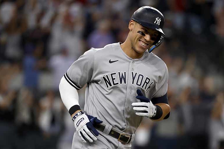 Aaron Judge pega 62 jonronesy establece récord en la Americana