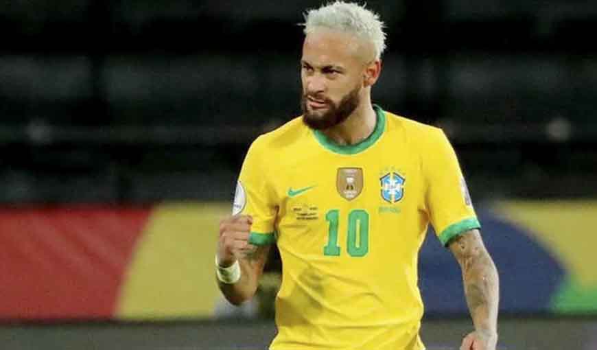 Neymar con la seleeción de Brasil