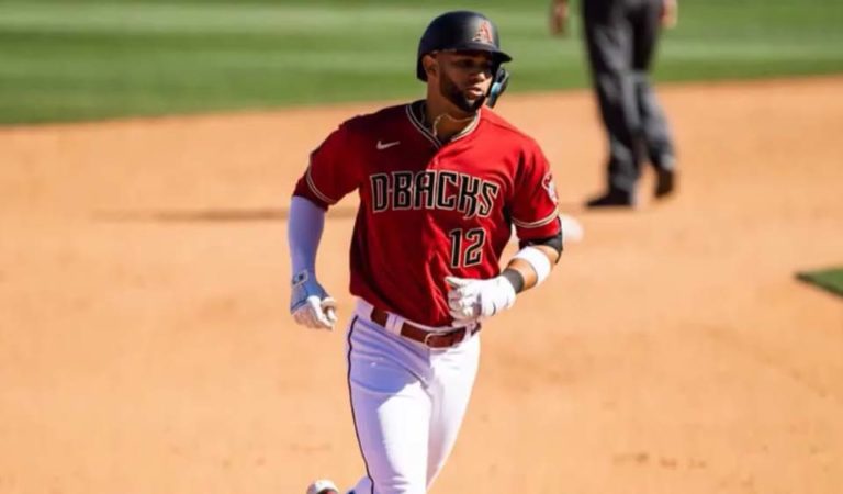 Beisbolista cubano de MLB Lourdes Gurriel Jr Arizona