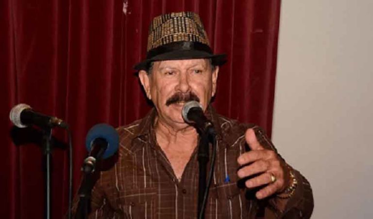 Locutor cubano Roberto Pacheco béisbol