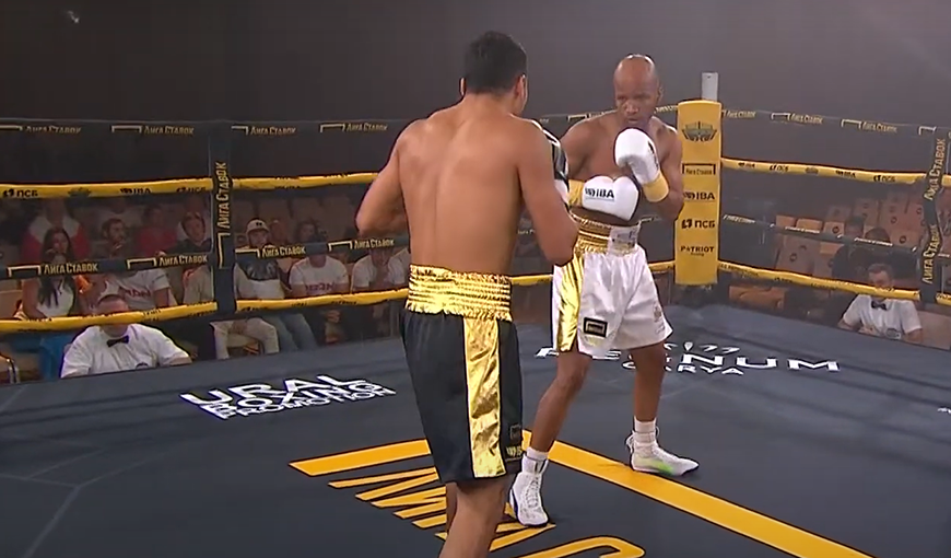 Roniel Iglesias en la Noche de Campeones de boxeo