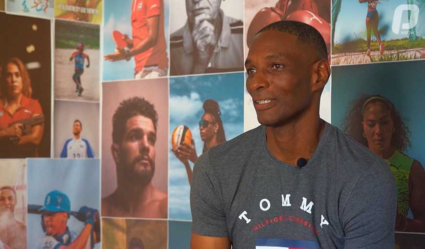 Exfutbolista cubano Odelín Molina portero selección cubana