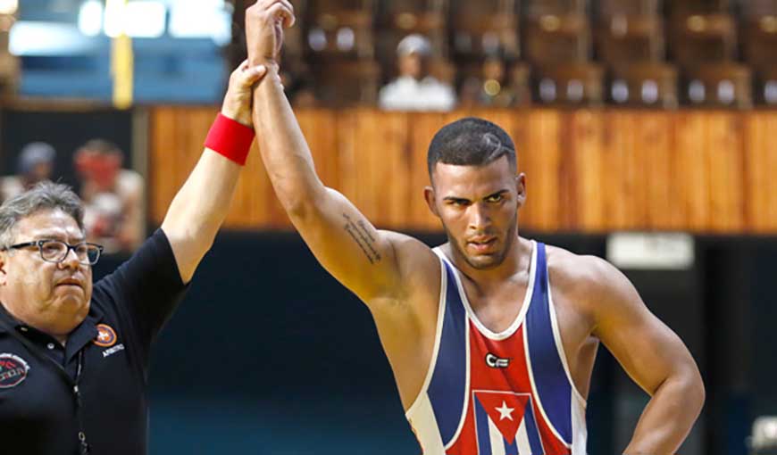 Luchador cubano busca boleto París 2024