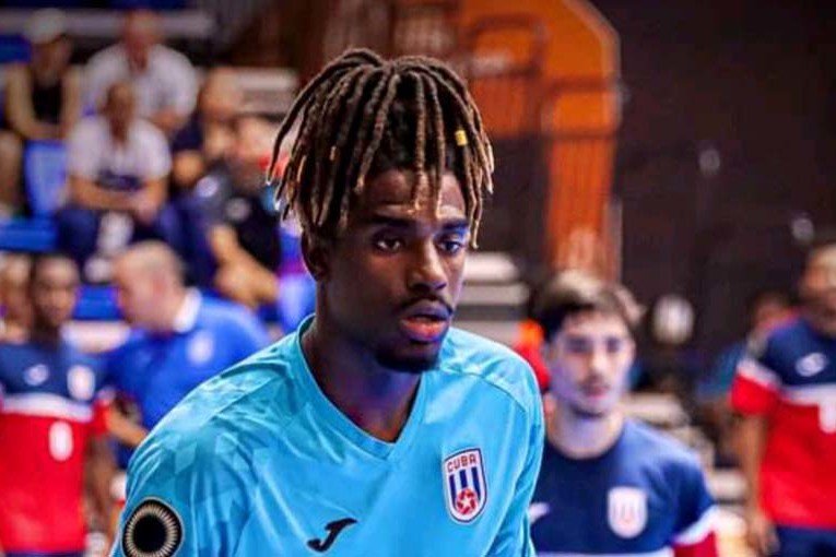 Arquero del futsal cubano, Leonardo Hierrezuelo