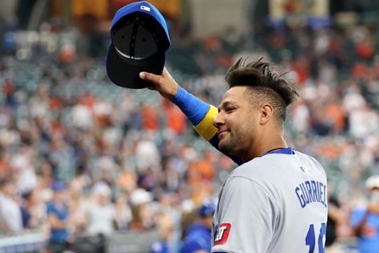 Yuli Gurriel en MLB con Kansas City